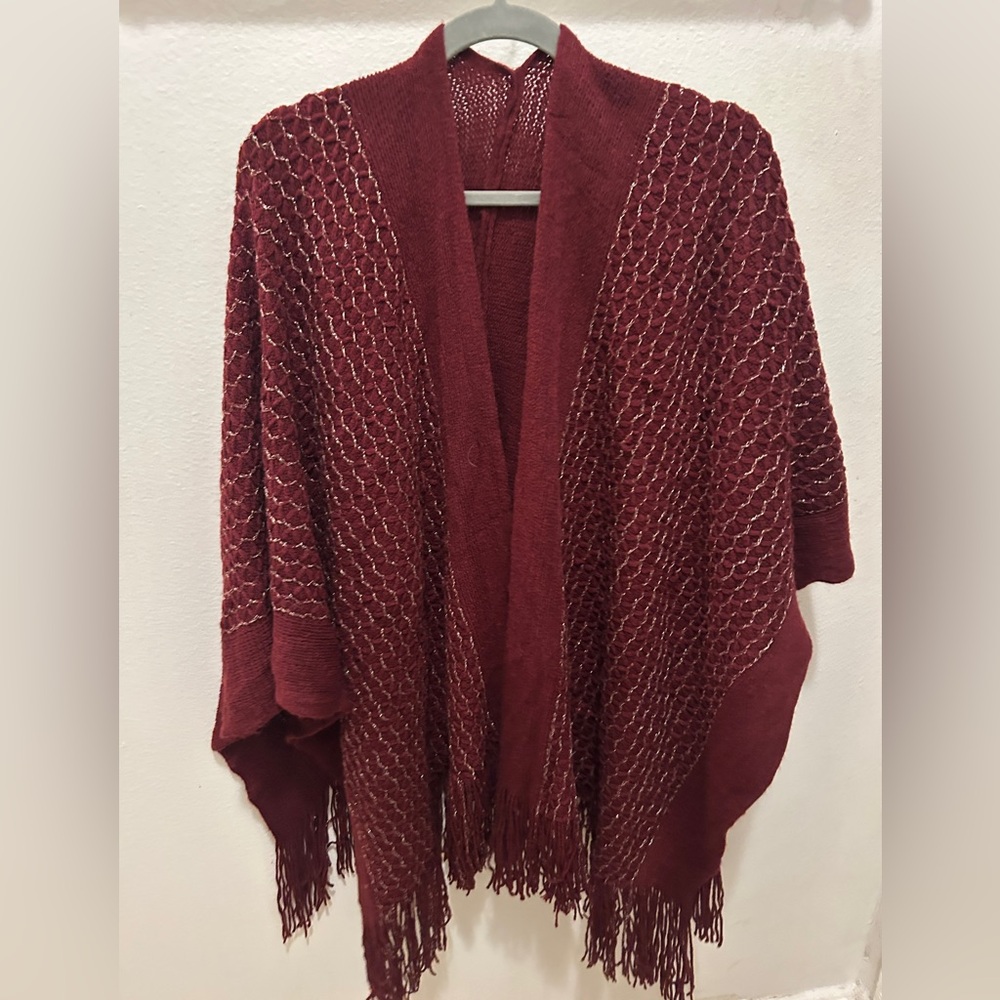 BCBG MAX AZRIA Knit Wrap Coat Shrug Poncho Burgundy Gold Shimmer Details